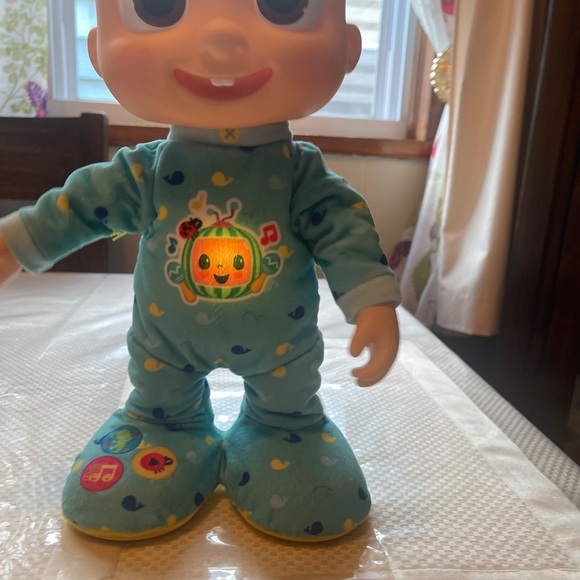 Cocomelon dancing JJ doll - Picture 6 of 11